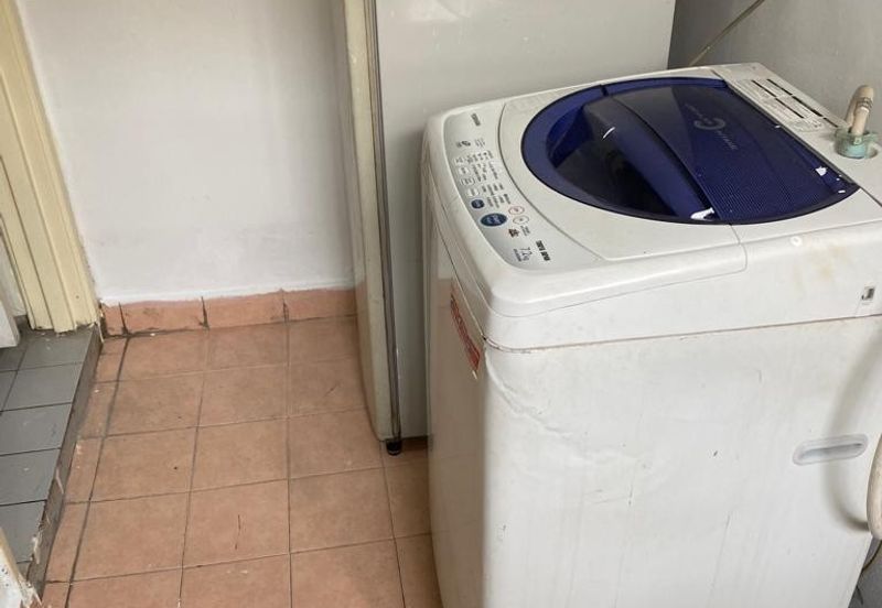 Pangsapuri Perdana, Seksyen 13