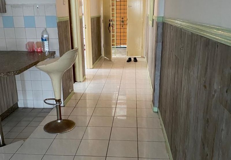 Pangsapuri Perdana, Seksyen 13