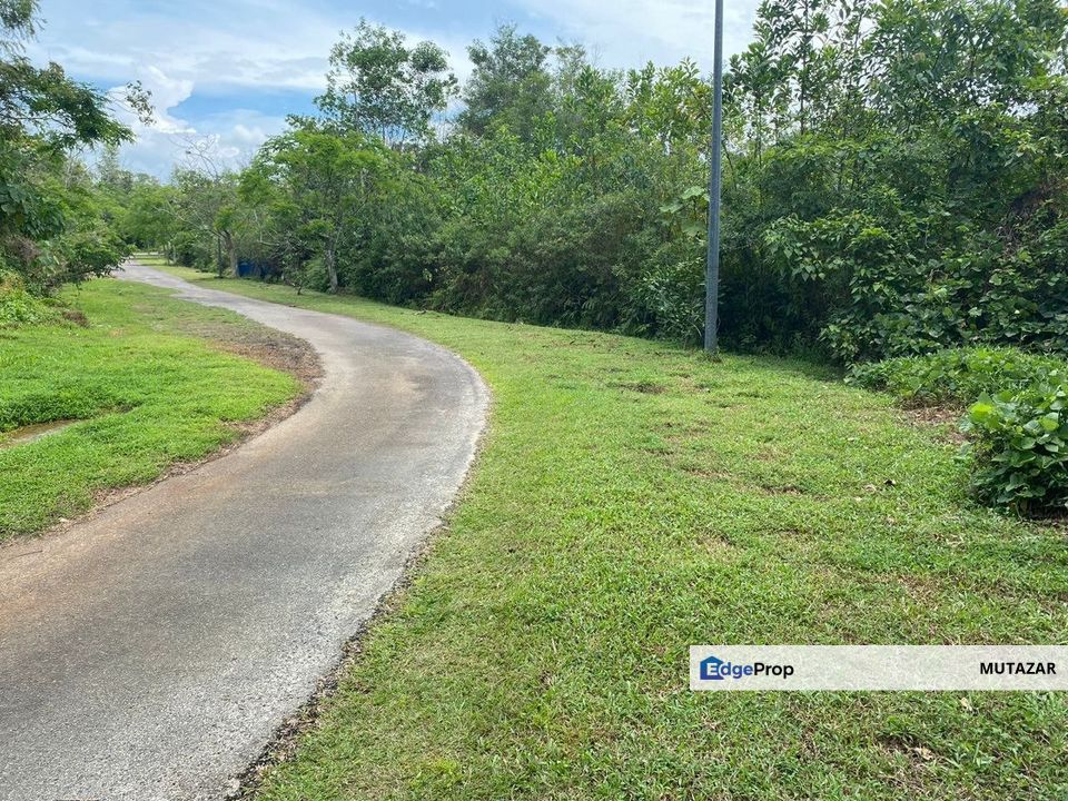 FREEHOLD BUNGALOW LOT FOR SALE  @ Nilai Springs Villas, Nilai, Negeri Sembilan - Flat Land, Ready Infrastructure, Negeri Sembilan, Nilai