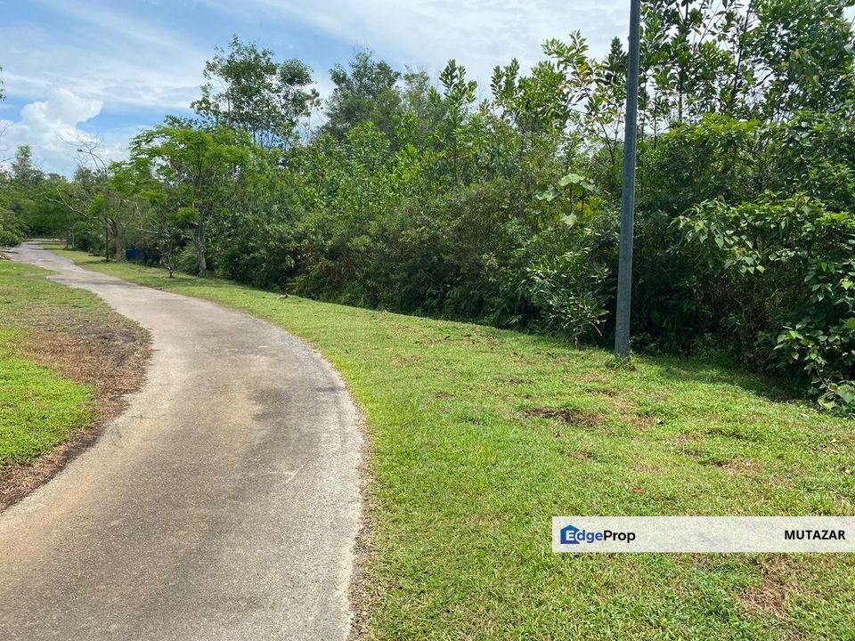 FREEHOLD BUNGALOW LOT FOR SALE  @ Nilai Springs Villas, Nilai, Negeri Sembilan - Flat Land, Ready Infrastructure, Negeri Sembilan, Nilai