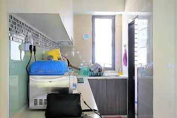 Aura Residence @ Precint 8