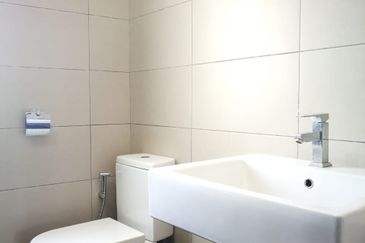 Aura Residence @ Precint 8