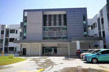 Aura Residence @ Precint 8