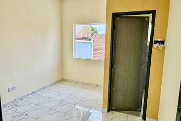 FREEHOLD, Double Storey Terrace House @ Taman Maju, Mantin, NS - Renovated, Balcony at Master Bedroom