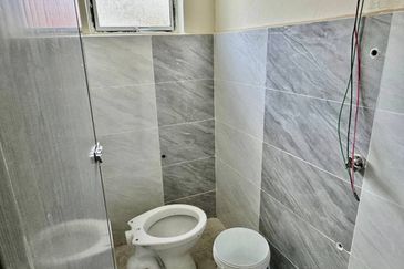 FREEHOLD, Double Storey Terrace House @ Taman Maju, Mantin, NS - Renovated, Balcony at Master Bedroom