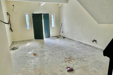 FREEHOLD, Double Storey Terrace House @ Taman Maju, Mantin, NS - Renovated, Balcony at Master Bedroom