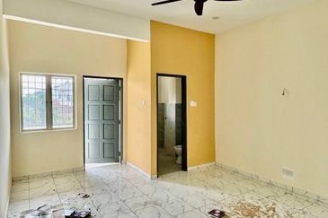 FREEHOLD, Double Storey Terrace House @ Taman Maju, Mantin, NS - Renovated, Balcony at Master Bedroom