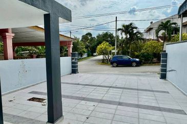 FREEHOLD, Double Storey Terrace House @ Taman Maju, Mantin, NS - Renovated, Balcony at Master Bedroom