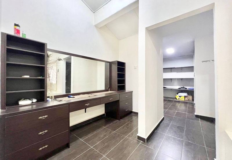 Jalan Bukit Cantik 2