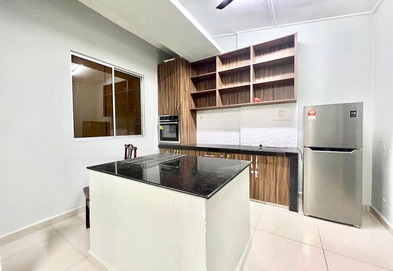 Jalan Bukit Cantik 2