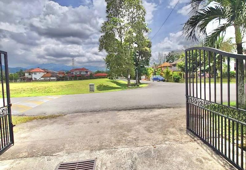 Taman Tasik Semenyih (Lake Residence)