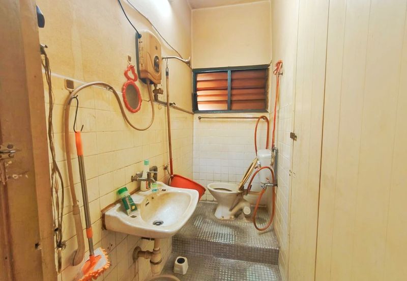 NON BUMI UNIT, Double Storey Terrace House at Taman Seraya, Ampang - For Sale