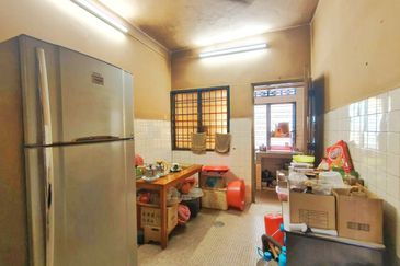 NON BUMI UNIT, Double Storey Terrace House at Taman Seraya, Ampang - For Sale