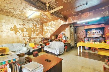 NON BUMI UNIT, Double Storey Terrace House at Taman Seraya, Ampang - For Sale