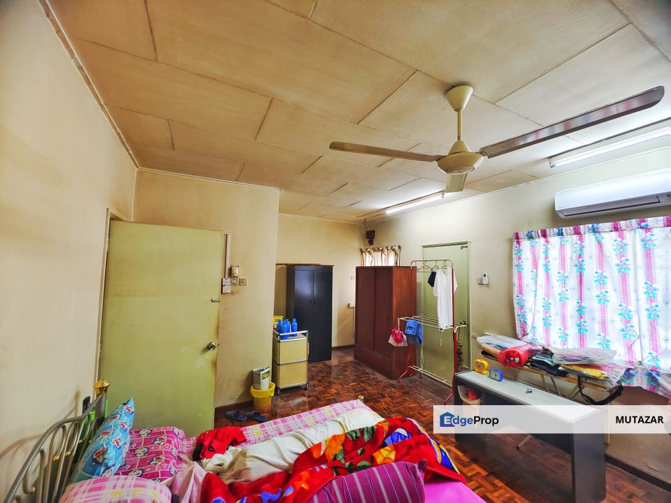 NON BUMI UNIT, Double Storey Terrace House at Taman Seraya, Ampang - For Sale, Selangor, Ampang