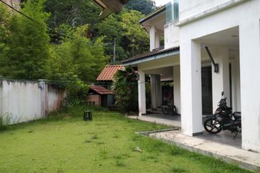 Ariza Garden Villa @ Taman Raintree