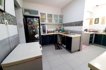 Ariza Garden Villa @ Taman Raintree