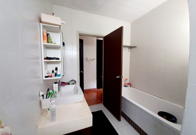 Ariza Garden Villa @ Taman Raintree