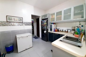 Ariza Garden Villa @ Taman Raintree