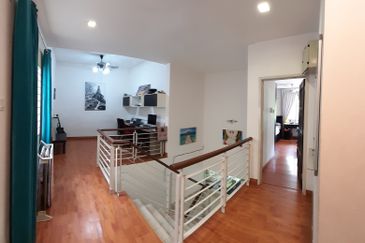 Ariza Garden Villa @ Taman Raintree