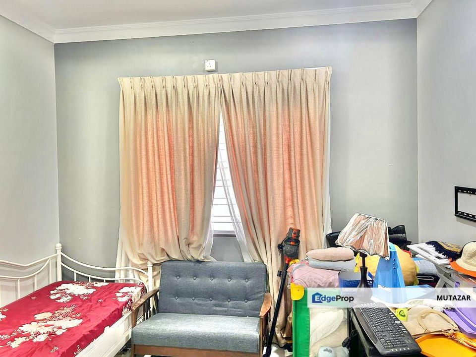 EXTENDED & RENOVATED, Double Storey Semi-D @ Taman Tasik Semenyih, Semenyih For Sale , Selangor, Semenyih