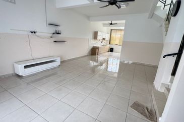 FOR RENT: FURNISHED, Double Storey Terrace House @ Taman Idaman Bangi - Near KTM Bangi