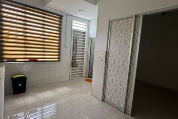 FOR RENT: FURNISHED, Double Storey Terrace House @ Taman Idaman Bangi - Near KTM Bangi