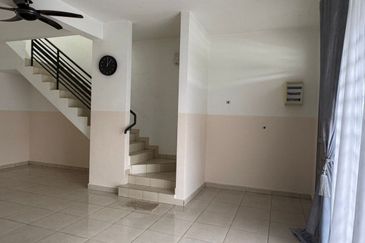 FOR RENT: FURNISHED, Double Storey Terrace House @ Taman Idaman Bangi - Near KTM Bangi