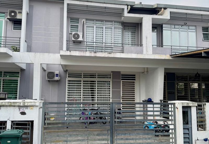 FOR RENT: FURNISHED, Double Storey Terrace House @ Taman Idaman Bangi - Near KTM Bangi