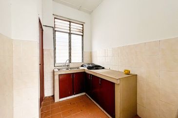 FOR SALE: Pangsapuri Episia @ Taman Desa Sentosa, Teras Jernang, Bangi