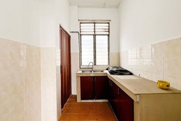 FOR SALE: Pangsapuri Episia @ Taman Desa Sentosa, Teras Jernang, Bangi