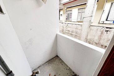 FOR SALE: Pangsapuri Episia @ Taman Desa Sentosa, Teras Jernang, Bangi