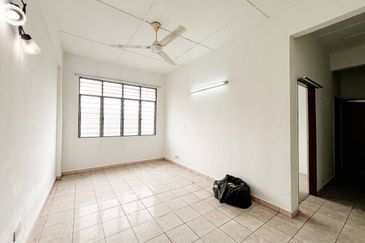 FOR SALE: Pangsapuri Episia @ Taman Desa Sentosa, Teras Jernang, Bangi