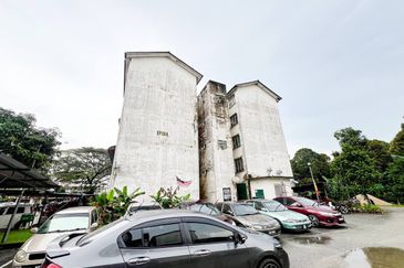 FOR SALE: Pangsapuri Episia @ Taman Desa Sentosa, Teras Jernang, Bangi