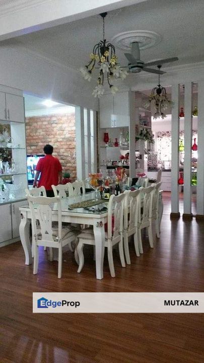 FREEHOLD, Double Storey Bungalow @ Kota Seriemas, Nilai - Spacious Built-Up With Extra Land For Sale, Negeri Sembilan, Nilai