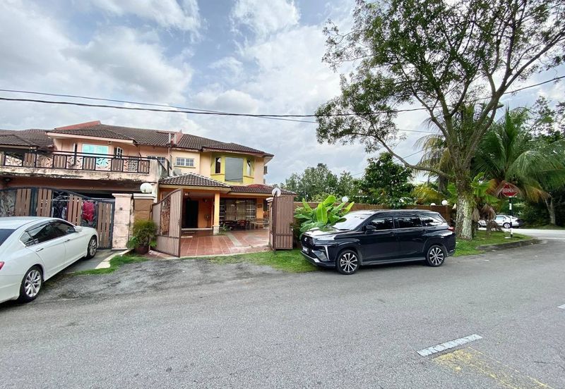 Taman Saujana Puchong