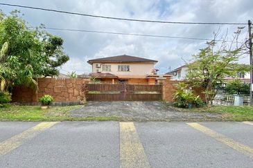 Taman Saujana Puchong