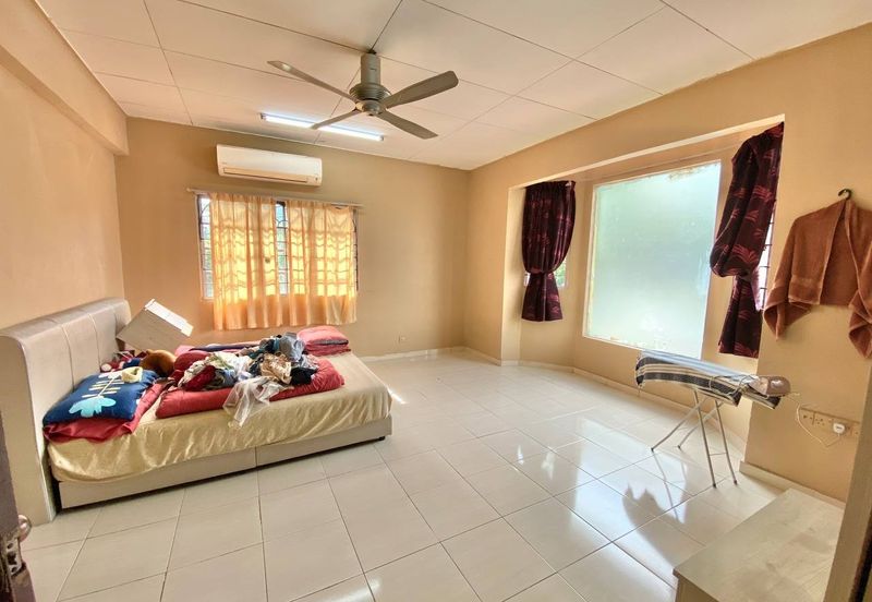 Taman Saujana Puchong