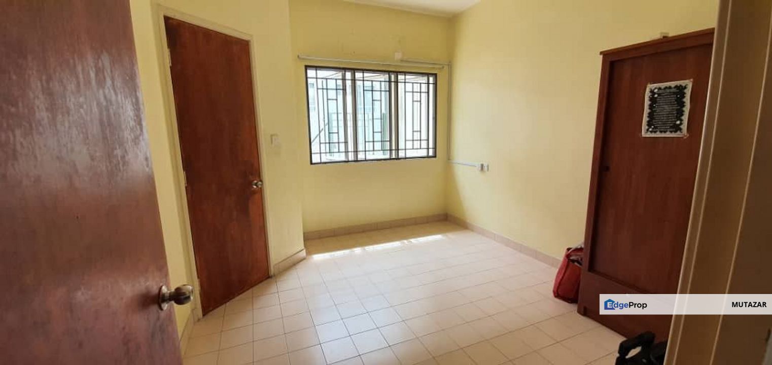 PRICE DROP! Double Storey Terrace House @ Seksyen 5, Kota Damansara - Spacious, Huge Built Up, Furnished For Sale, Selangor, Kota Damansara