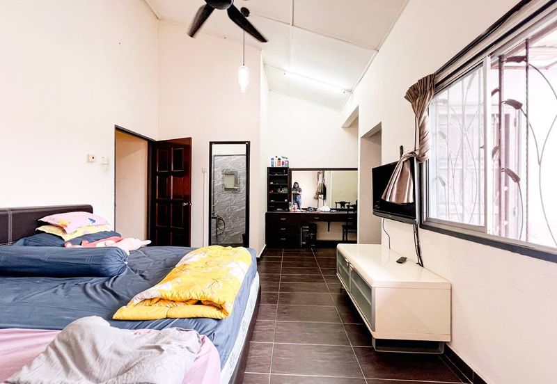 Jalan Bukit Cantik 2