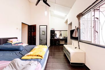 Jalan Bukit Cantik 2