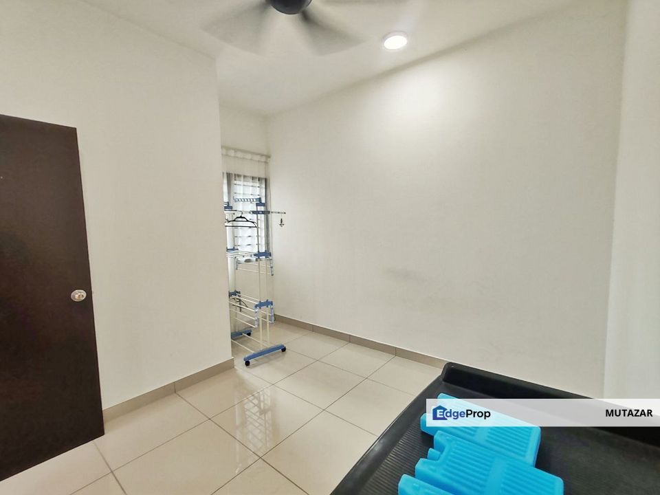 FOR RENT . Residensi Zamrud Kajang 2 - Partly furnished, 2 unit covered car parks , Selangor, Kajang