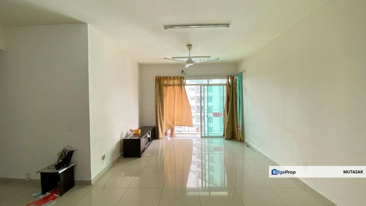 FOR SALE: CORNER UNIT, Springville Residence @ Taman Equine, Seri Kembangan - Crazy Price, Well Below Market Value!, Selangor, Seri Kembangan