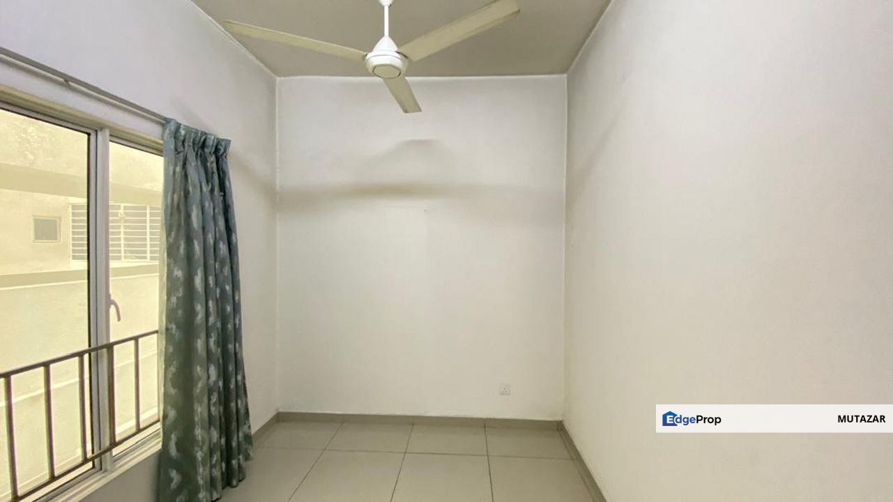 FOR SALE: CORNER UNIT, Springville Residence @ Taman Equine, Seri Kembangan - Crazy Price, Well Below Market Value!, Selangor, Seri Kembangan