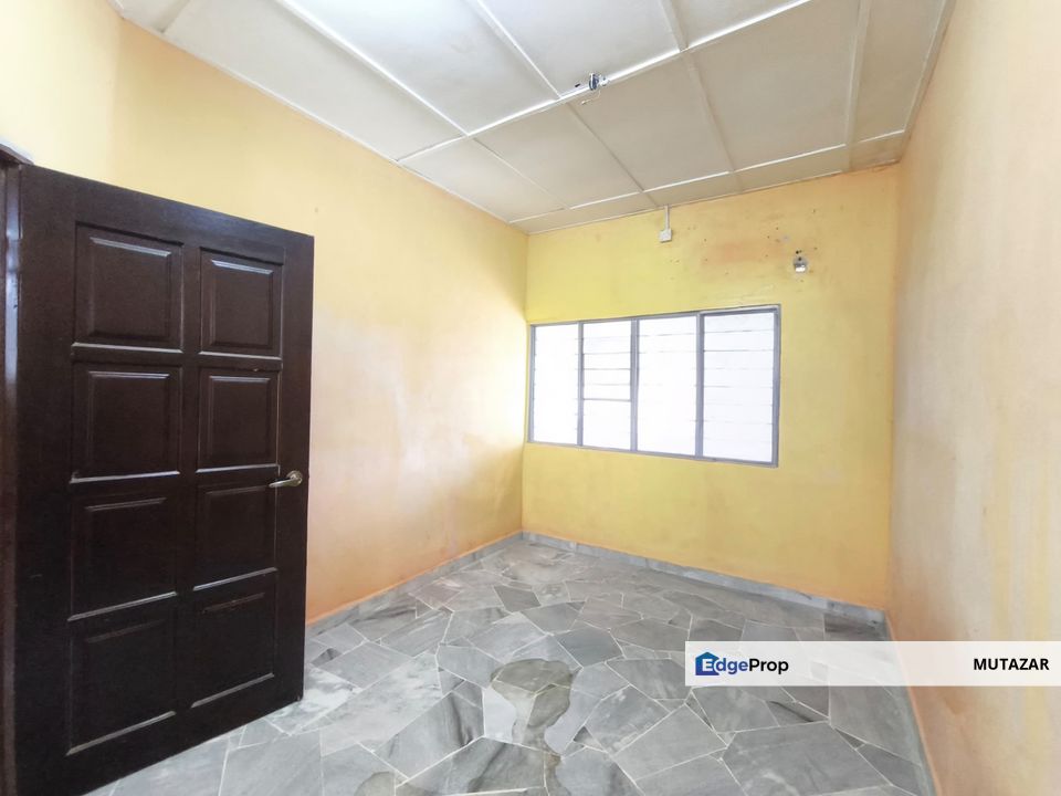 FACING OPEN, Single Storey Terrace House at Taman Lingkaran Nur, Kajang - Dekat Sekolah, Stesen MRT For Sale, Selangor, Kajang