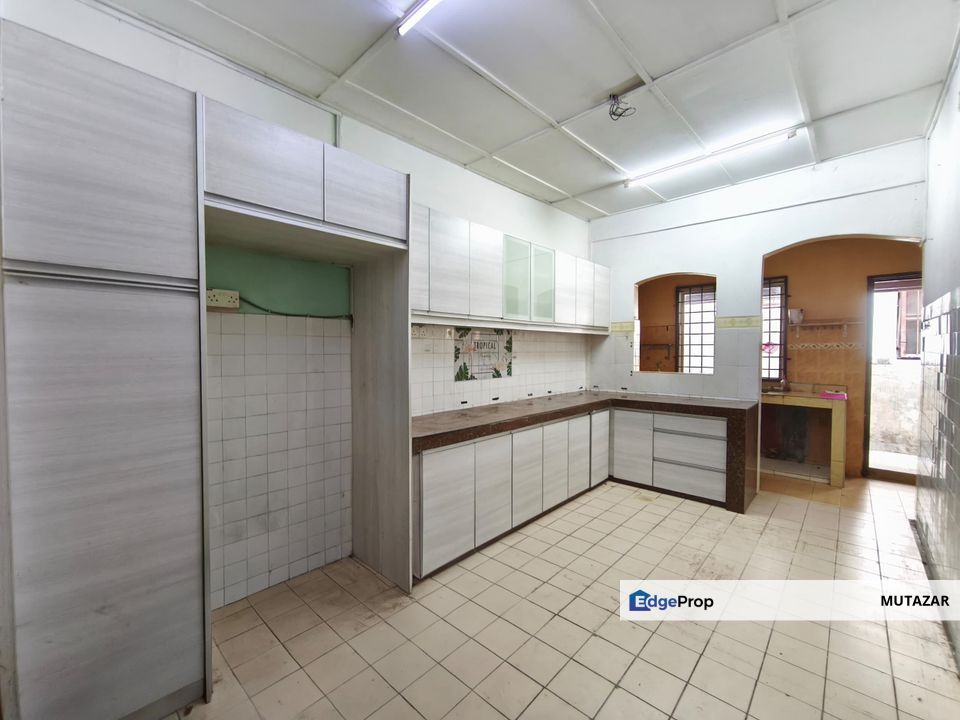 FACING OPEN, Single Storey Terrace House at Taman Lingkaran Nur, Kajang - Dekat Sekolah, Stesen MRT For Sale, Selangor, Kajang