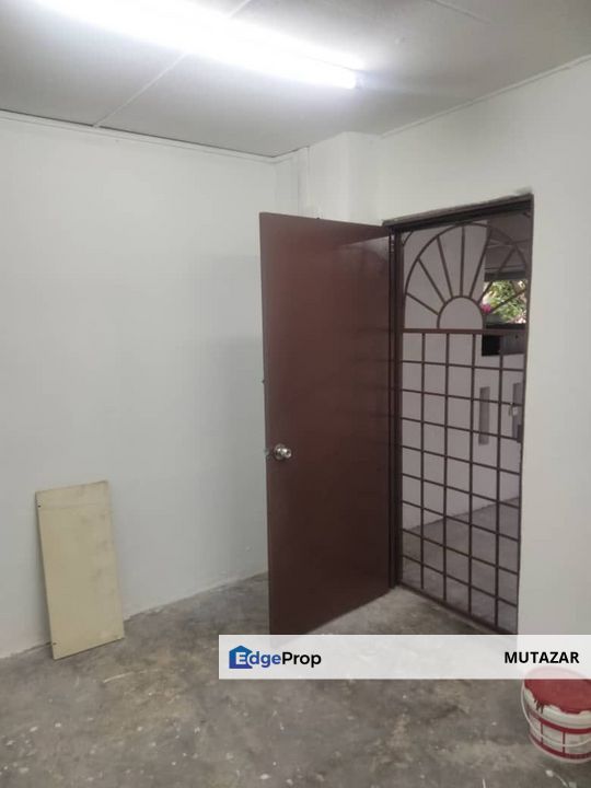 NON BUMI UNIT, Double Storey Terrace House at Taman Kantan Permai, Kajang - Cat Baru For Sale, Selangor, Kajang