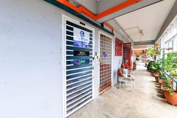 Residensi Bistaria, Ukay Bistari