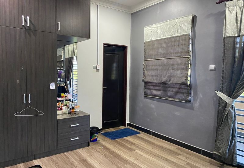 Putra Hill Residency