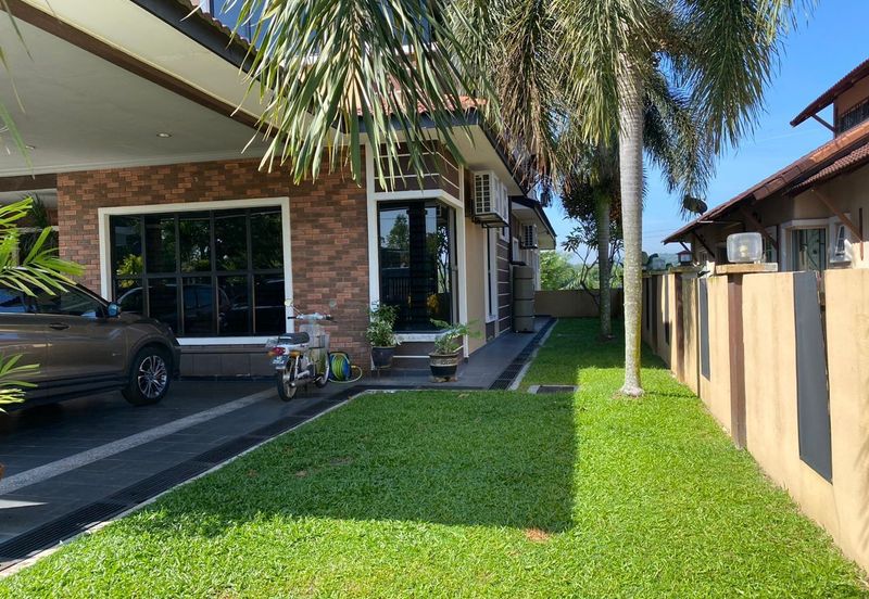 Putra Hill Residency